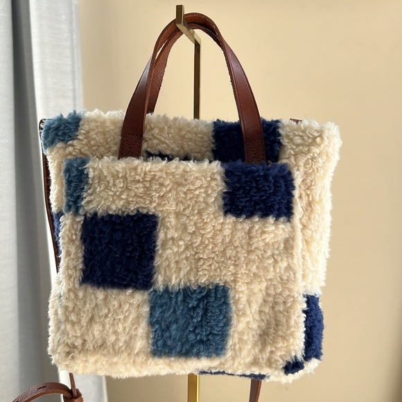 💙🤎 HTF The Small Transport Crossbody: (Re)sourced Sherpa Edition w leather - Picture 3 of 10